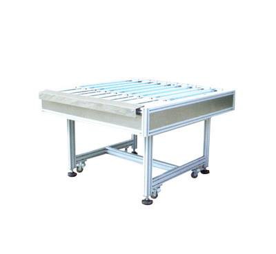 型 號： CY-PR850  產品名稱： CTP版輸出轉向機  簡 介： 實現輸出機與不同品牌沖洗機間的良好接駁。 真正實現小幅面沖洗機處理大幅面版材。  特 性： 採用高品質鋁型材機架，機體精巧結實，自動實現CTP版輸出機與不同品牌之自動沖洗機的良好接駁，真正實現小幅面沖洗機處理大幅面版材。